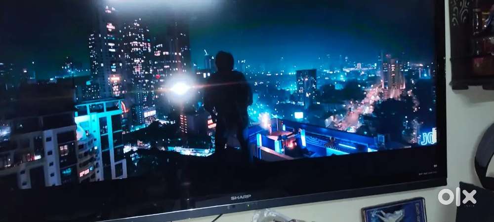 TV AQUOS QUATTRON 72 INCH TV + INVERTER AND BATTERY