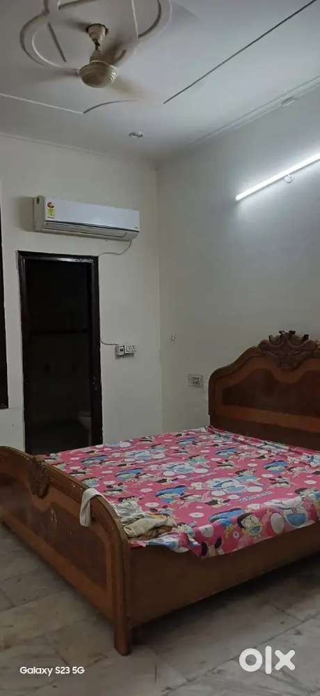 NEAR FEROZ GANDHI FULLY FURNISHED 1 BHK SET AVAILABLE