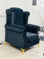 Black velvet Single seater chair