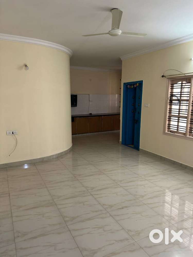 2 BHK Semi-Furnished Builder Floor for Lease in Bommanahalli