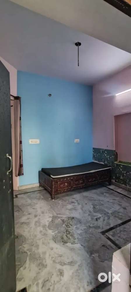 One room set for rent