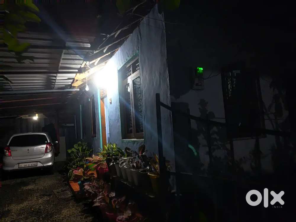 Clay Tile laying old house  2 bed room  for sale