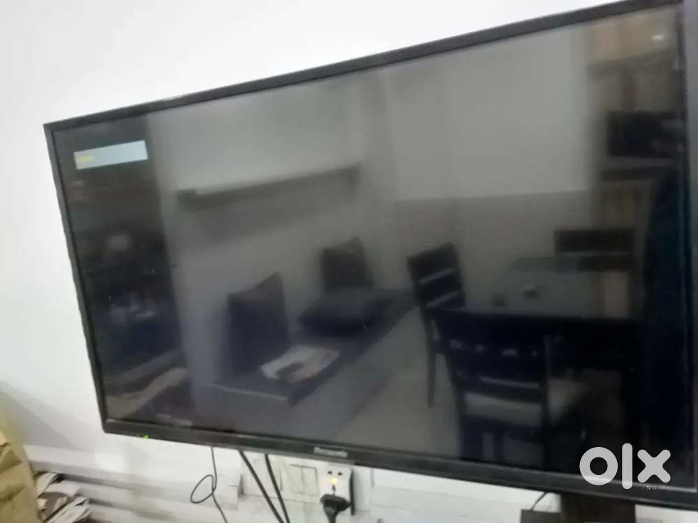 32inches PANASONIC LED TV