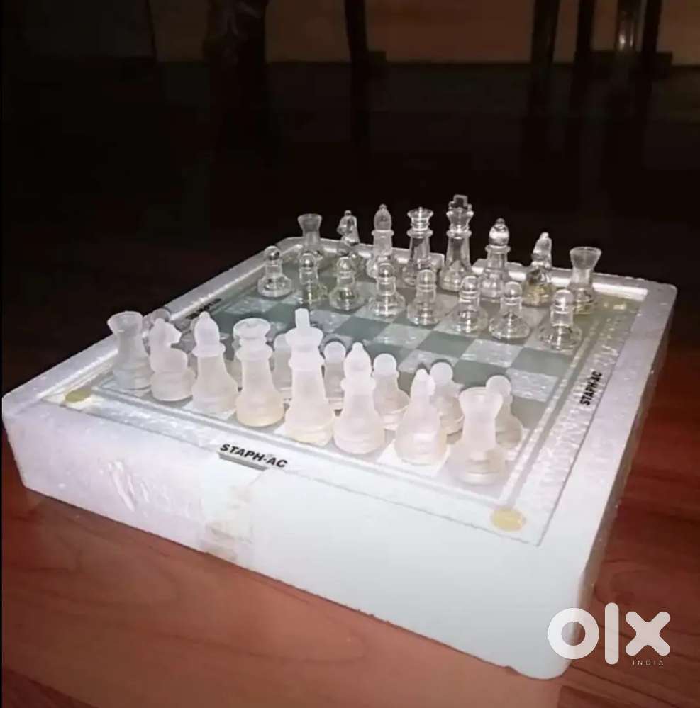 Top quality Glass chess