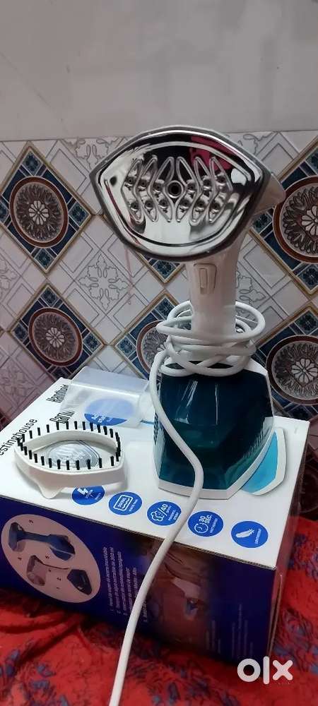 Westinghouse handheld garmet steamer