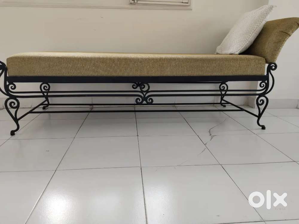 Side sofa with beautiful chairs, table  and corner