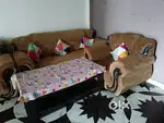 Sofa set new condition new liya tha use me nhi a paya