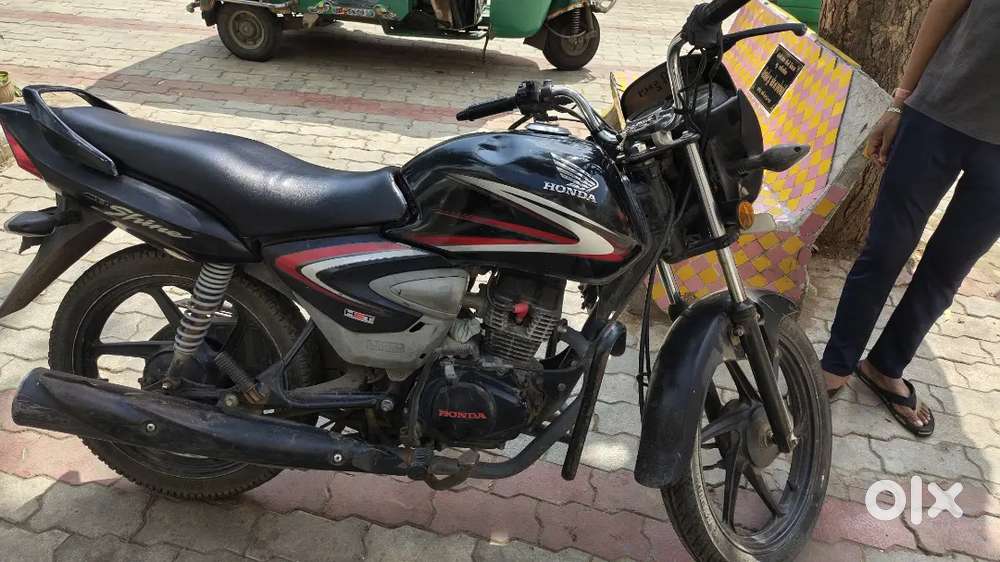 Selling Good condition nd new tyres