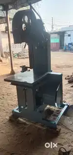 Aara machine ( wood cutter )
