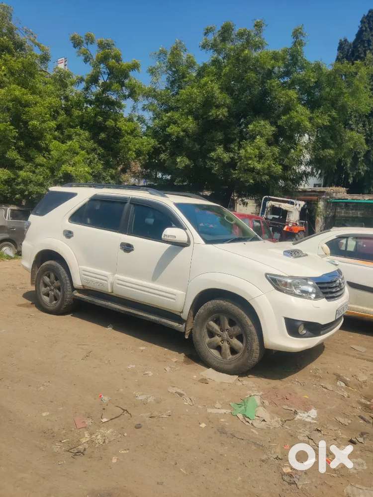Urgent Sell Toyota Fortuner 4x4