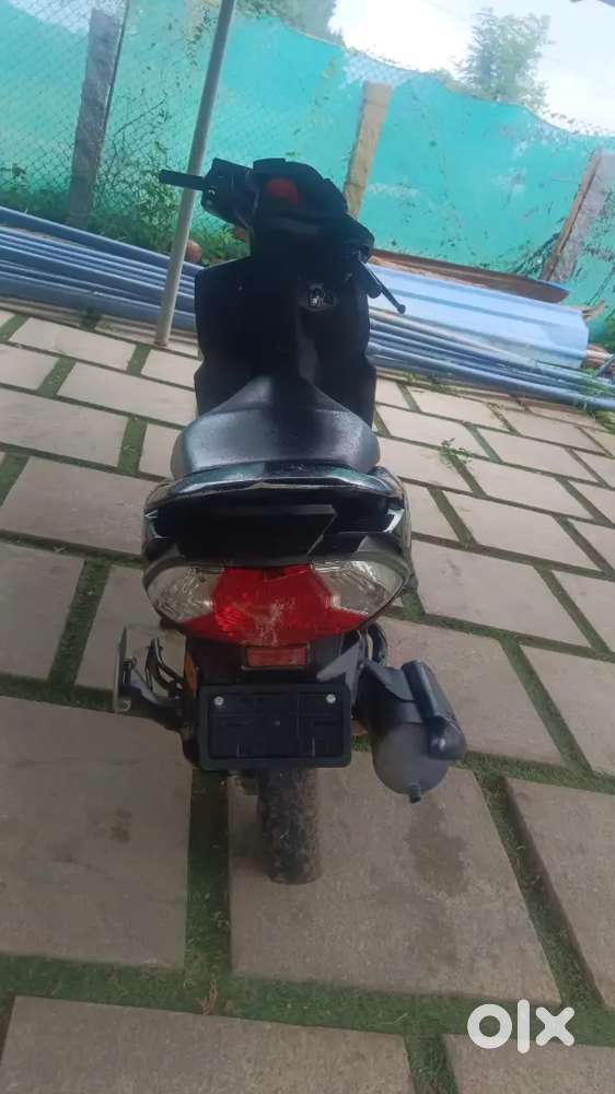 Honda dio dx model
