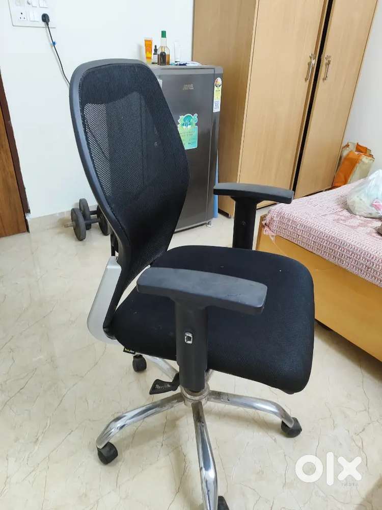 Office chair & foldable table - Urgent Sell , no negotiation