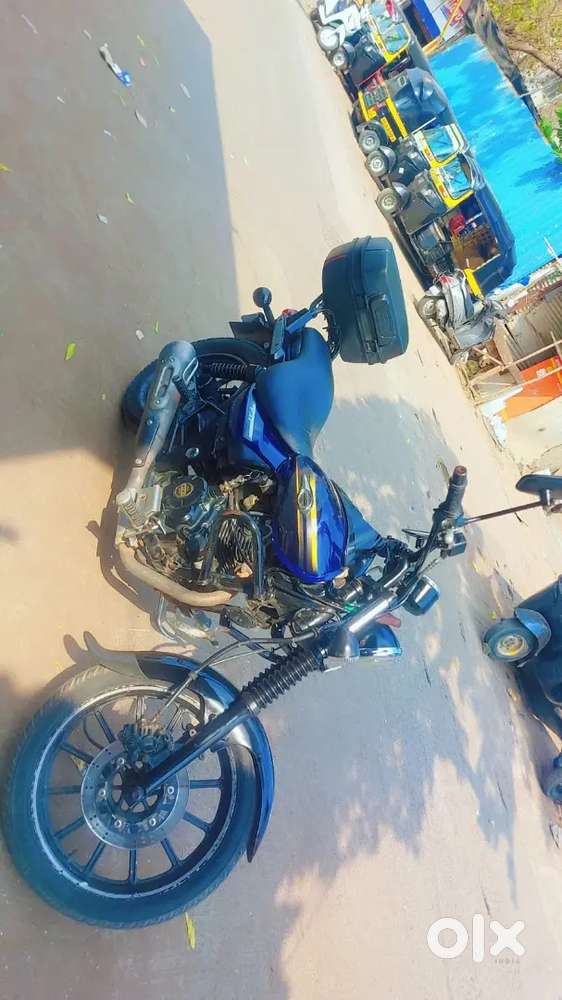 Fully loaded avenger 150 milage 40 well mainted and monthly services