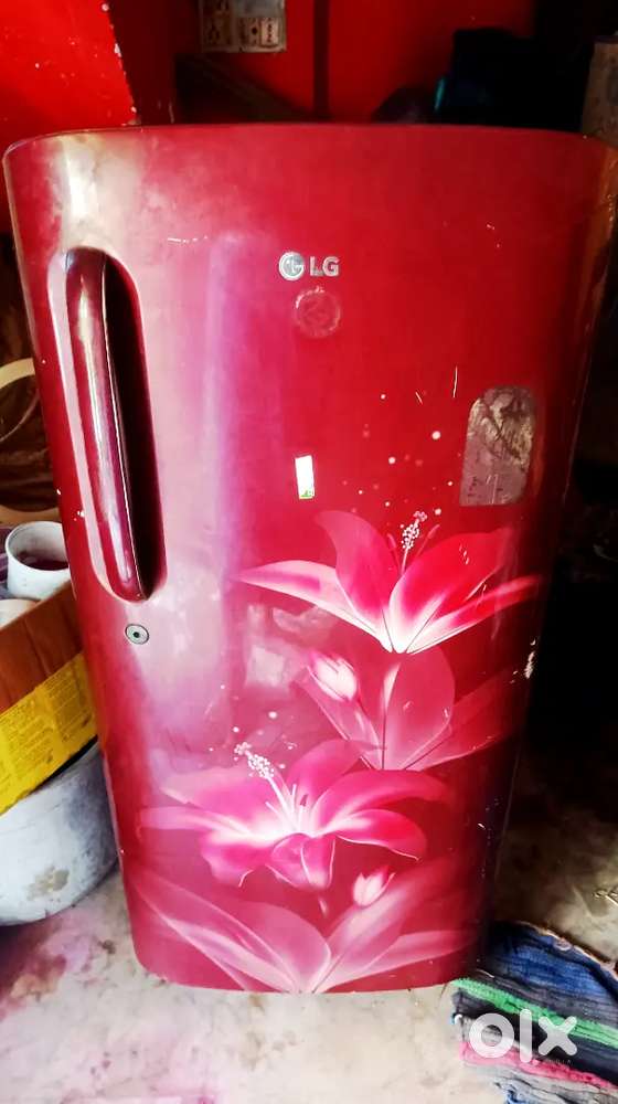 Lg fridge  good condition single door