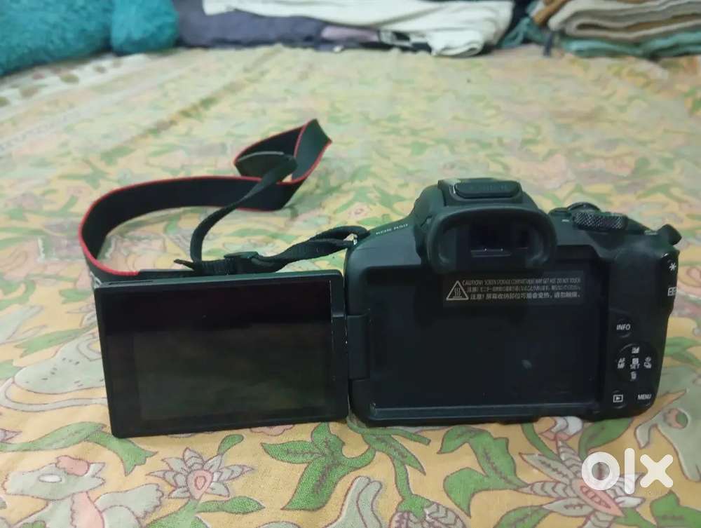 Camer Canon R50