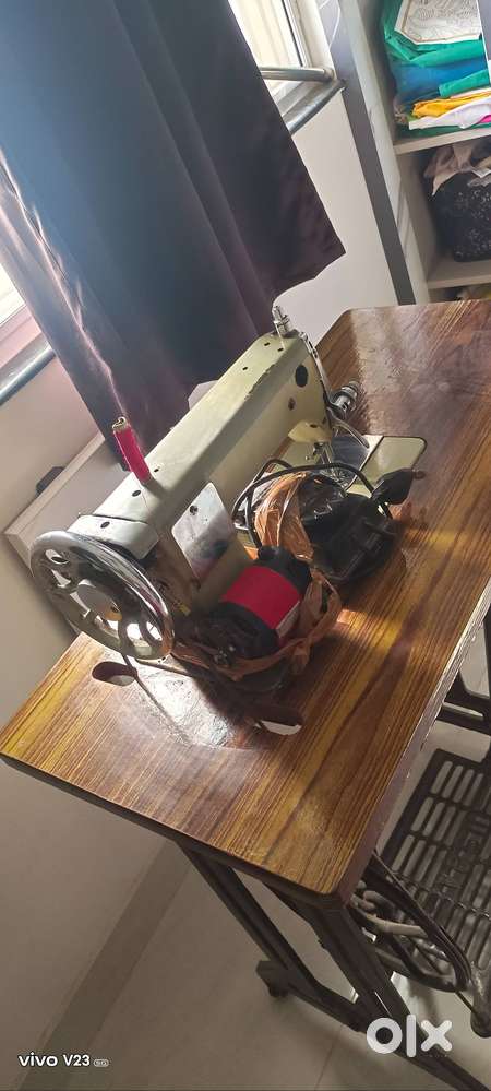 ISHA TAILORING MACHINE WITH MOTOR