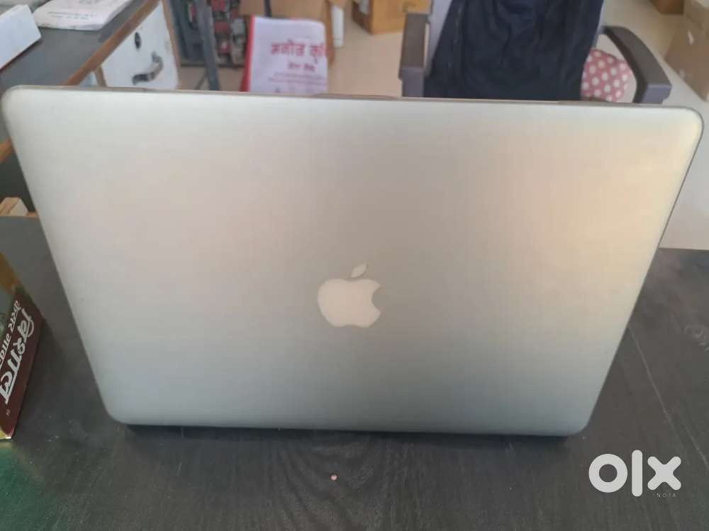 MacBook AIR a1466 buy 16500 with original charger