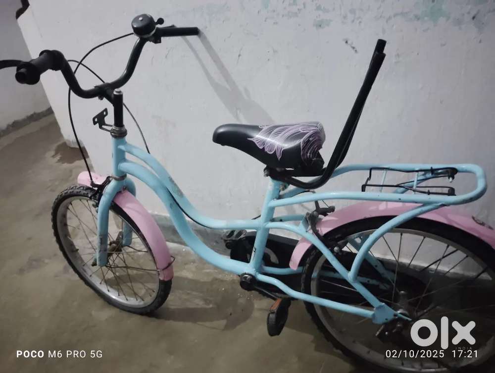 10 month old cycle of hero it's real price is 5000 but I sell in 3900
