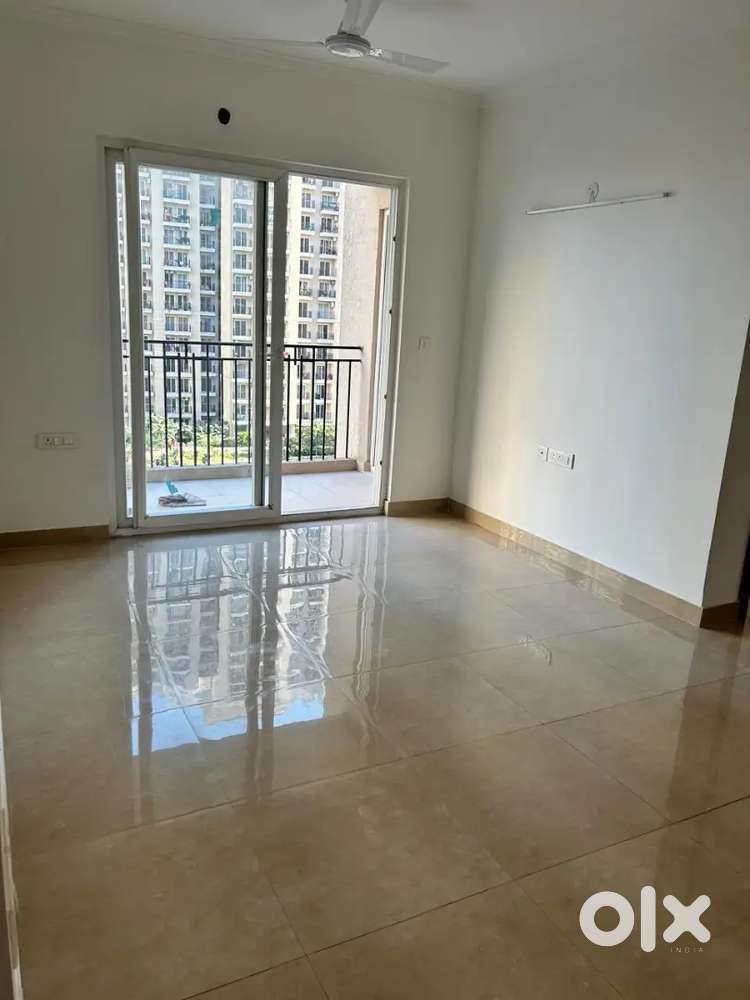 Ska divya 3bhk + servant semi furnished for rent