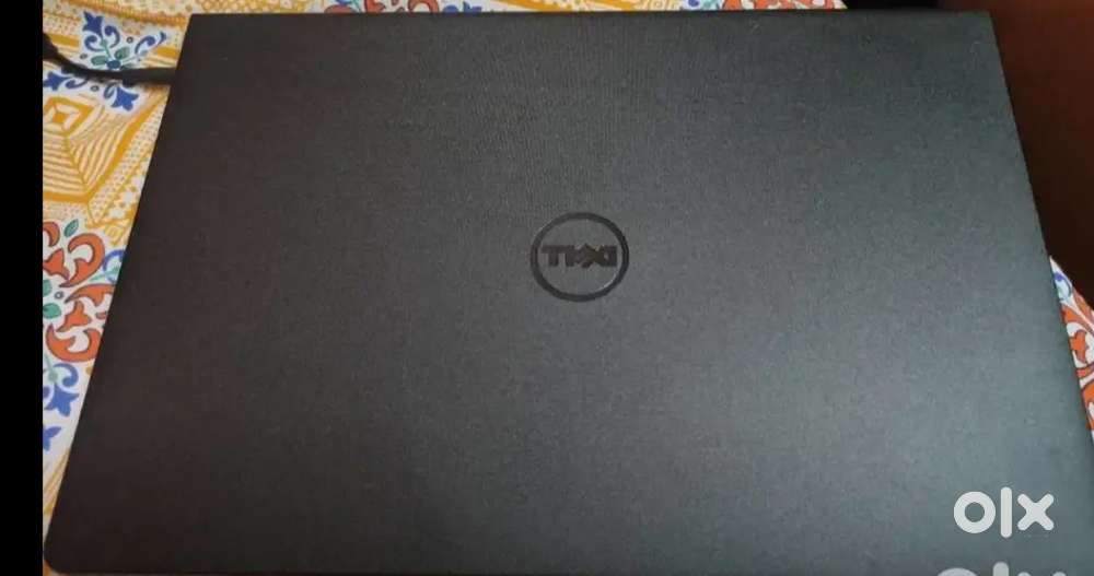 Model-Dell ,Intel core i3 processor,AMD graphics,4gb ram with ssd