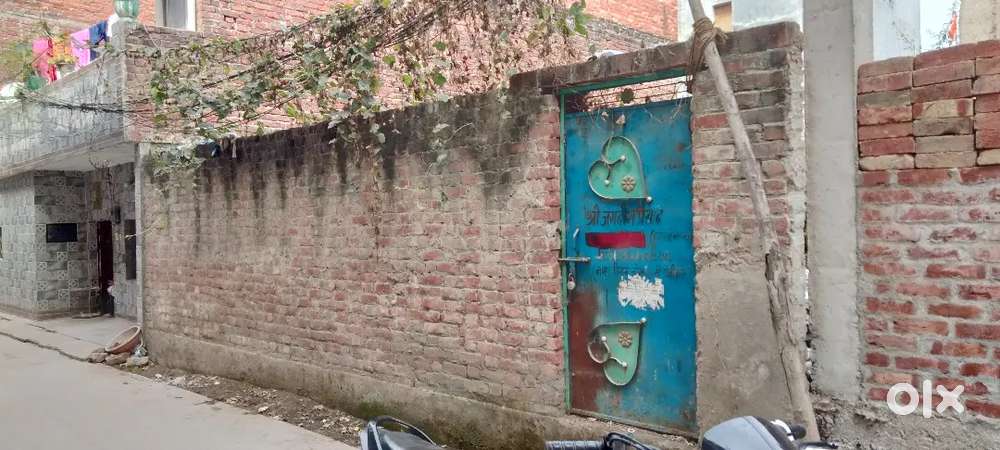 Apna plot bech raha hu. Jisko lena ho sampark kare.