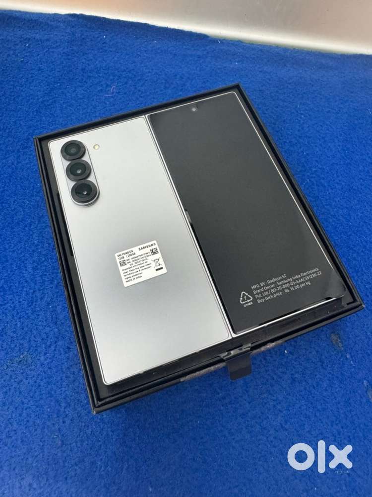SAMSUNG GALAXY Z FOLD 6 256GB - EXCELLENT CONDITION