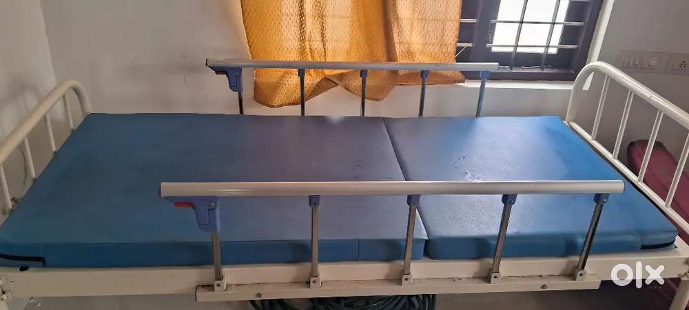 Patient bed