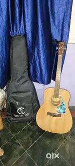 Yamaha guitar