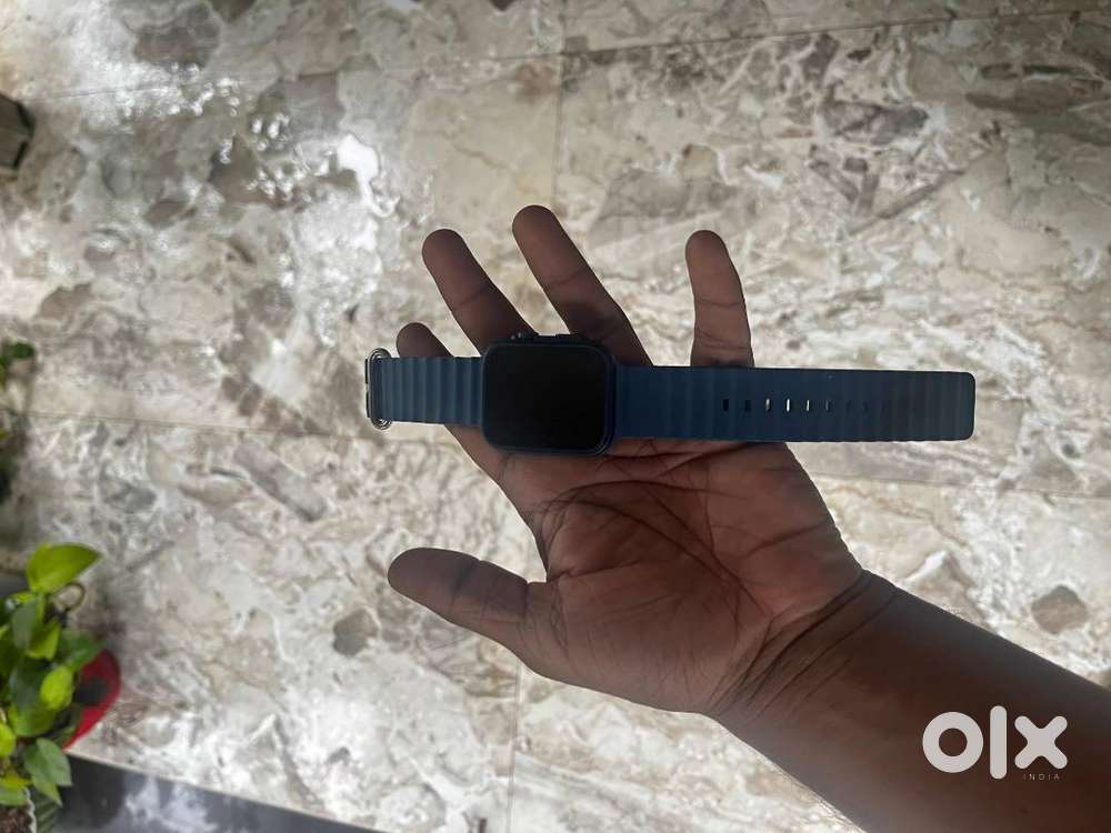 Fire bolt Smart watch amoled display