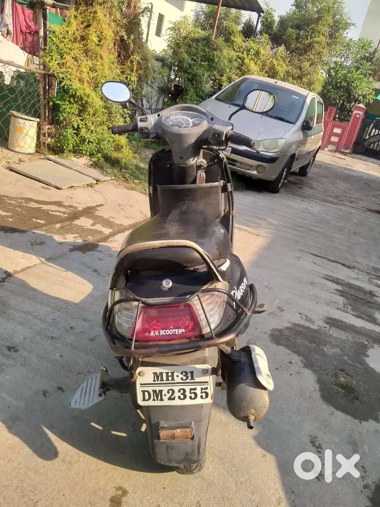 Selling scooty
