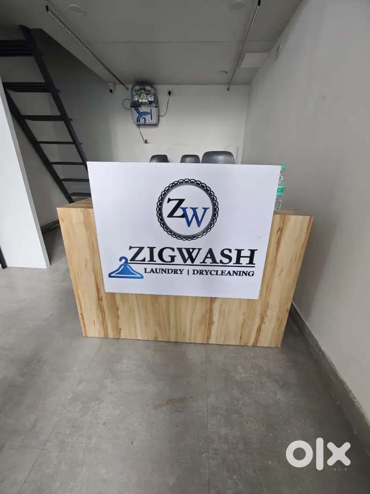 Pickup and delivery Boy