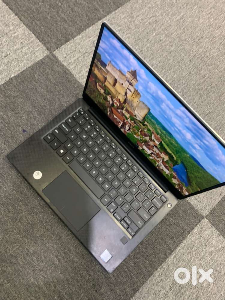 Dell Xps /12 inch/Core i5/8th gen/8GB RAM/256GB SSD/With warranty