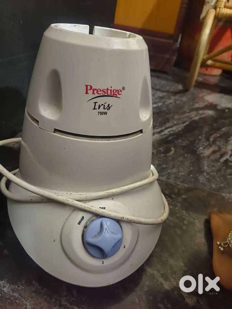 Prestige Iris Mixer working good, selling for urgent money