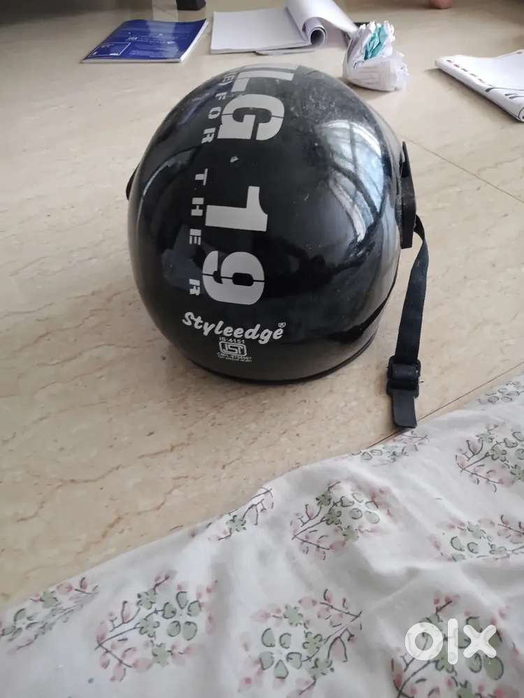 Helmet for main rider