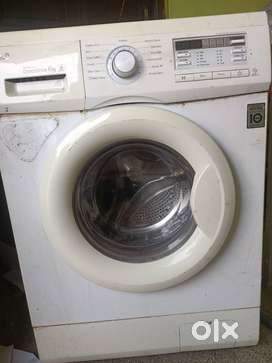 For Sale Washing machine LG company, 2019 model , Front load.