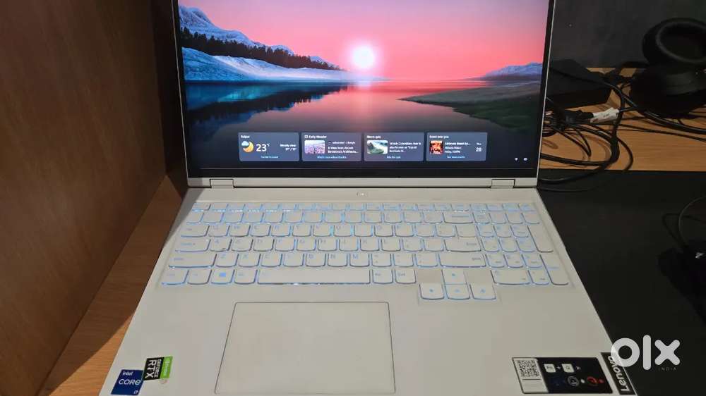 Scratch less laptop good as new