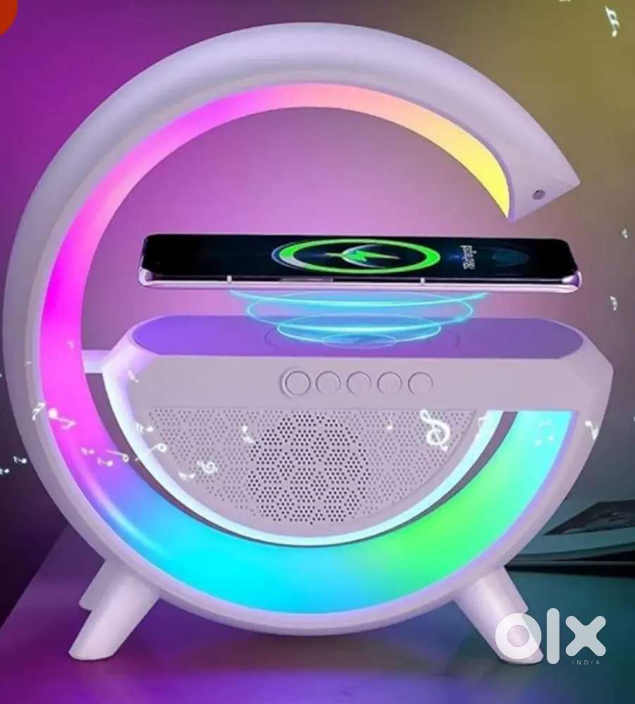 Speaker lamp with wireless charging