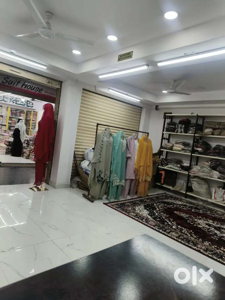 Sales man or sales girls required