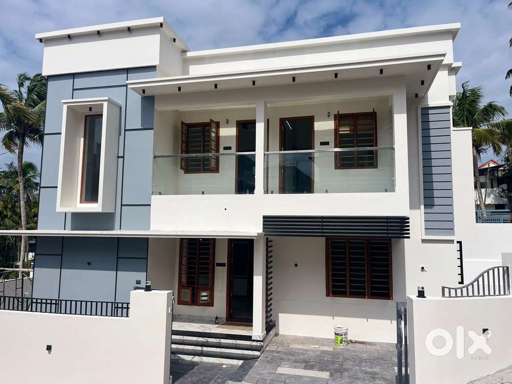4.25cent 1800sqft 3bhk attached House Chanthavila