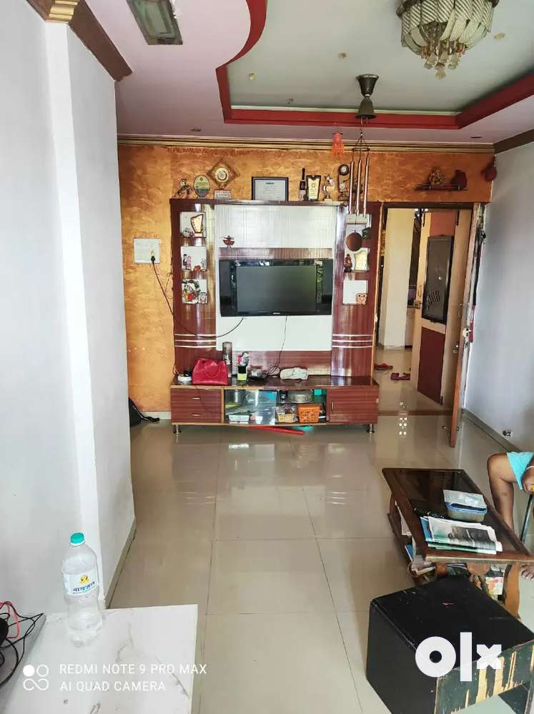 Sector 15 G+7 full furnished flat with lift