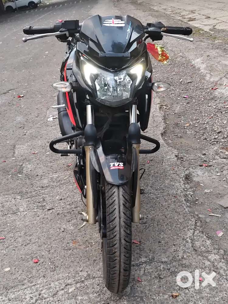 TVS Apache RTR 200 4v
