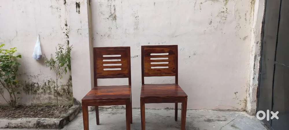 Sheeham wood dinning table 4 seater