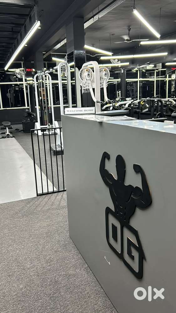 Experience Sales Receptionist required