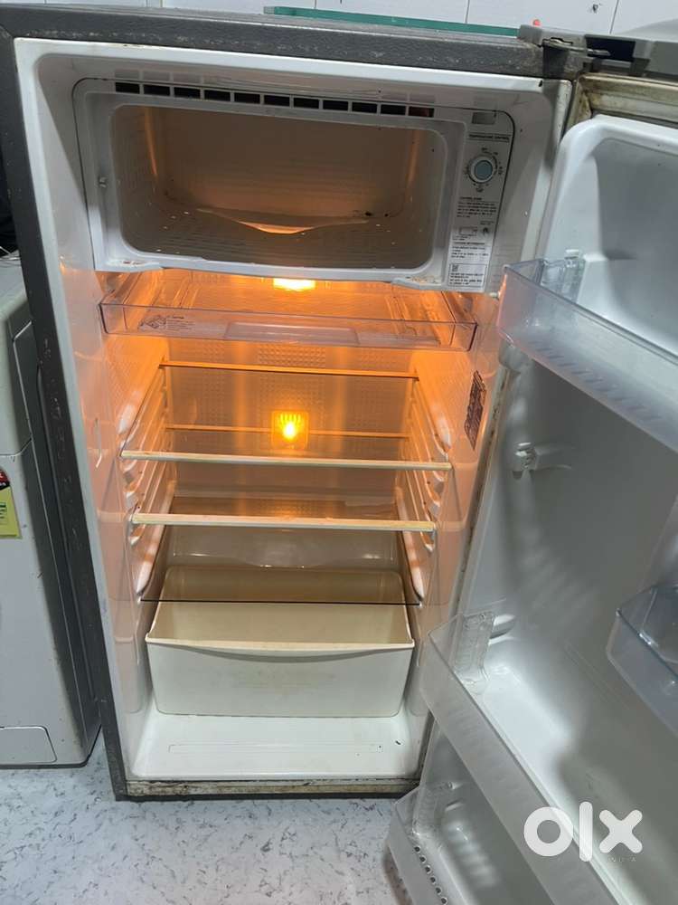 Single door fridge