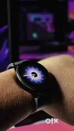 Samsung Galaxy Watch4 Bluetooth 44mm Black Mint Condition Box Included