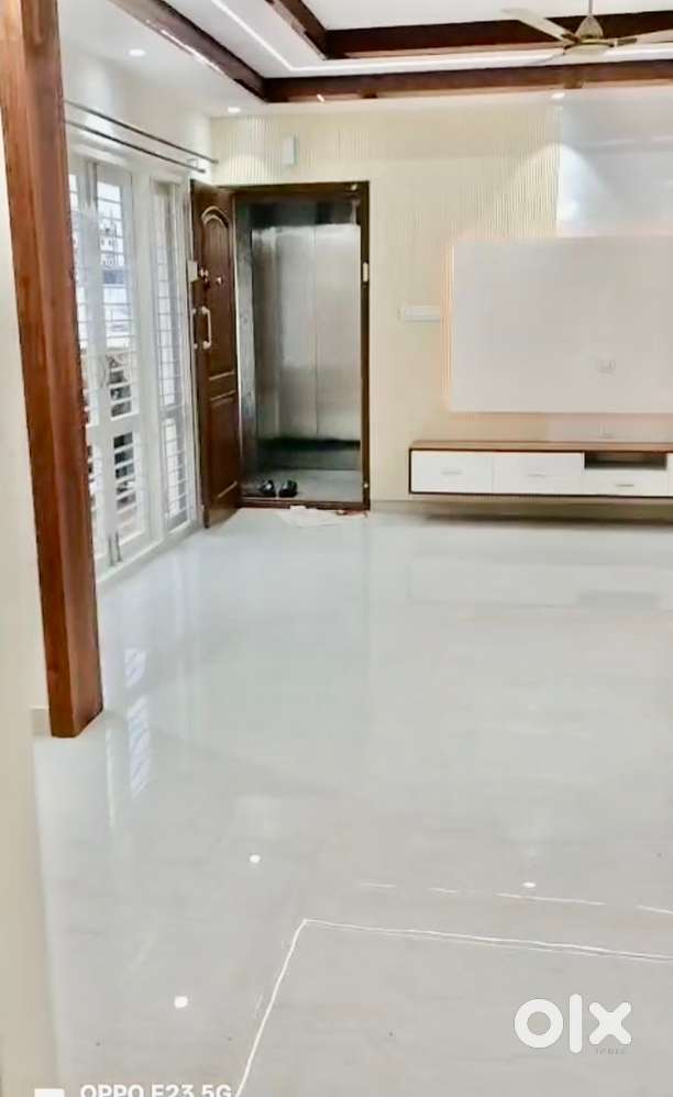 FANCY & ELEGANT 3 BHK FLAT FOR RENT 40k (including maintenance)
