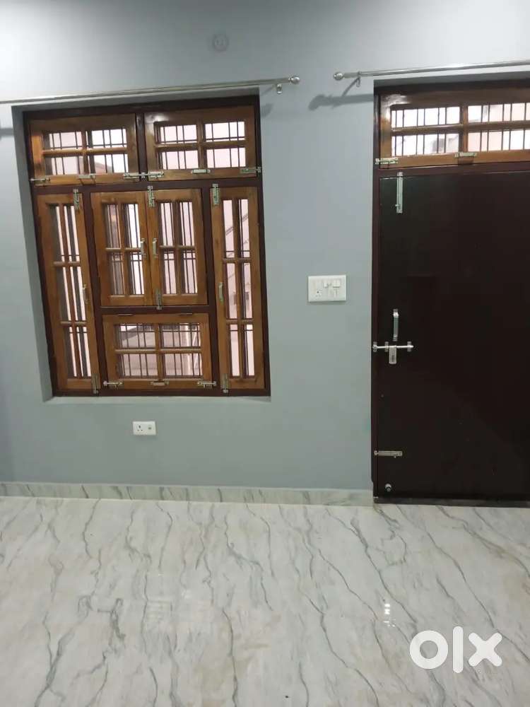 1 floor (2bhk) only for rent.