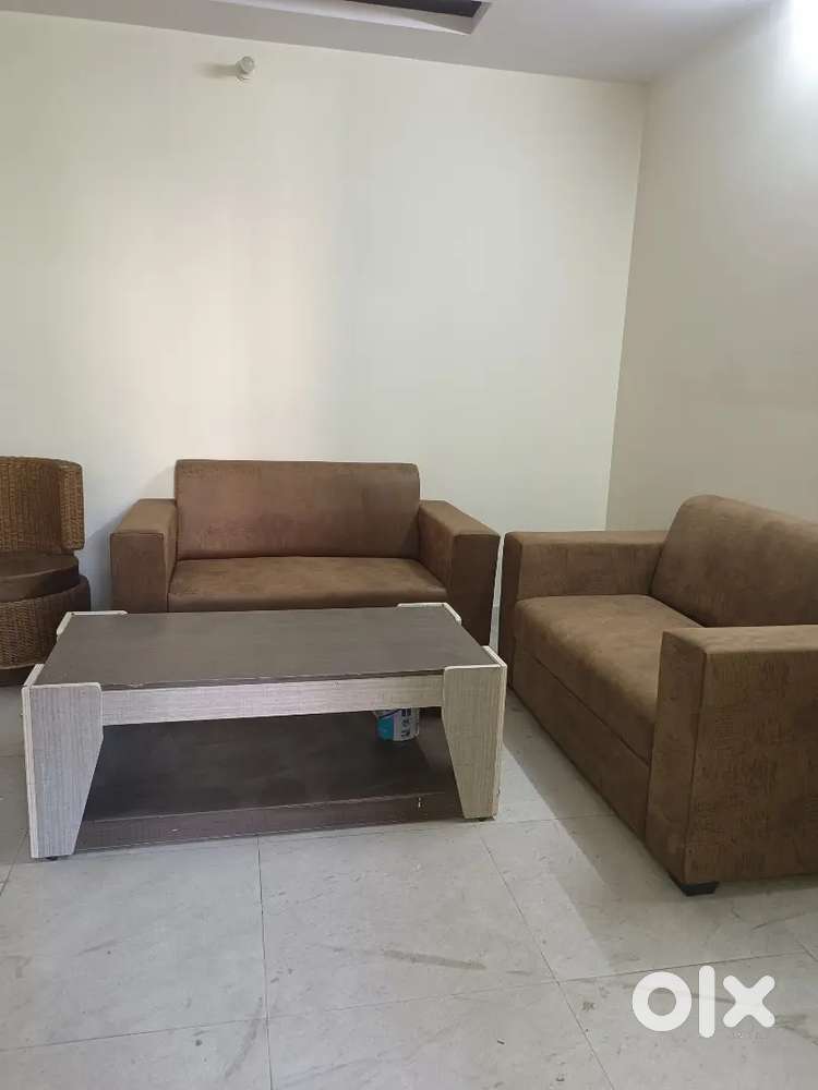 2 BHK FURNISHED INDEPENDENT FLAT AVAILABLE FOR RENT