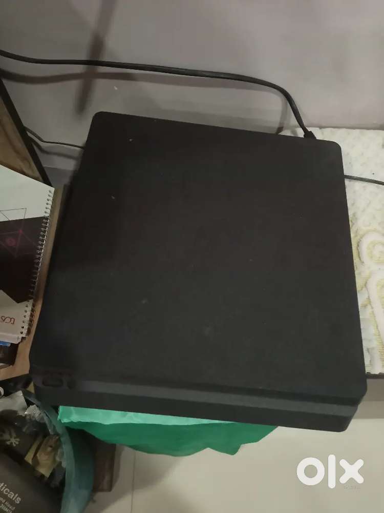 Ps4 slim 1tb