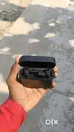 Crossbeat Mic 3 to 4 Months Old and only 2 Time charj